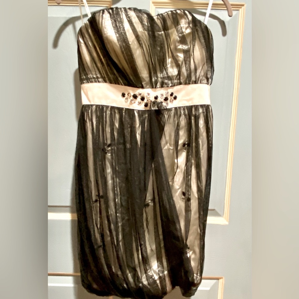 Black and White strapless embellished dress size 7